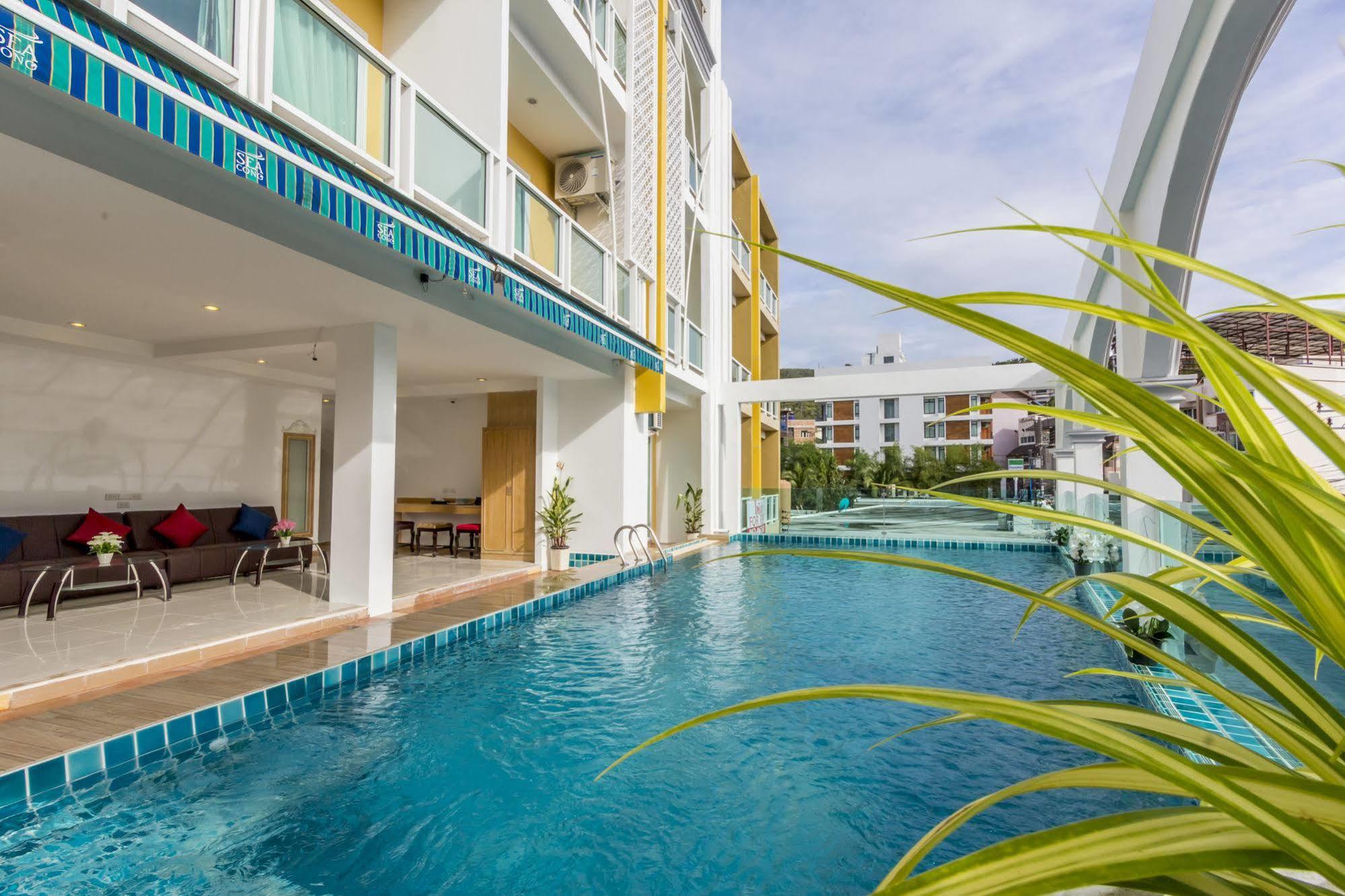 Отель Triple Three Patong Экстерьер фото